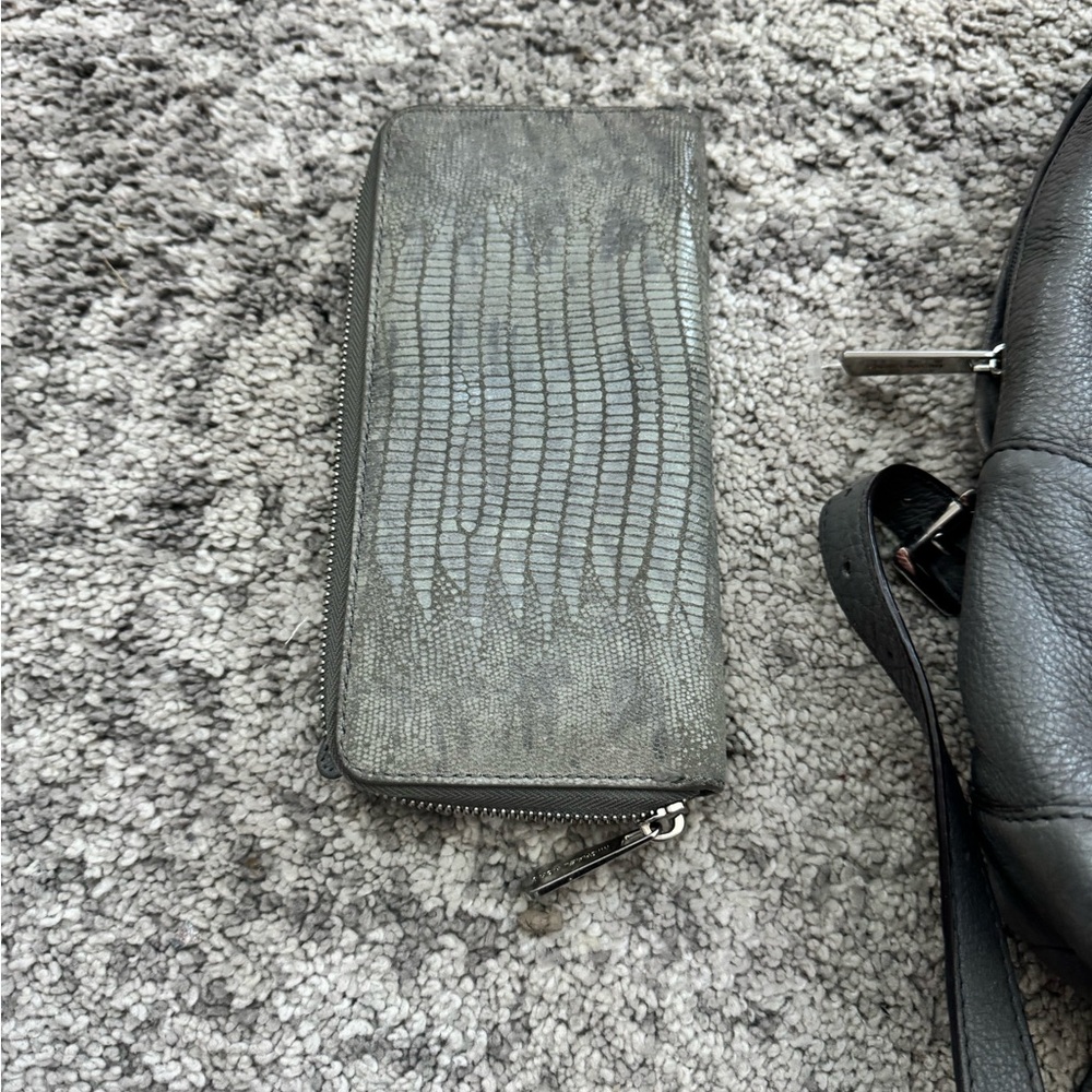 Michael Kors Leather Backpack + Wallet Set Gray - Picture 4 of 14